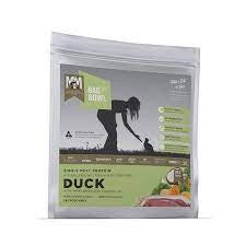MEALS FOR MEOWS CAT SINGLE PROTEIN DUCK GRAIN FREE GLUTEN FREE 2.5KG LIME GREEN